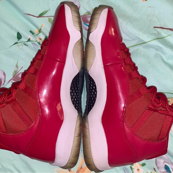 Jordan 11 Retro
Win Like 96 - Picture 9 of 11